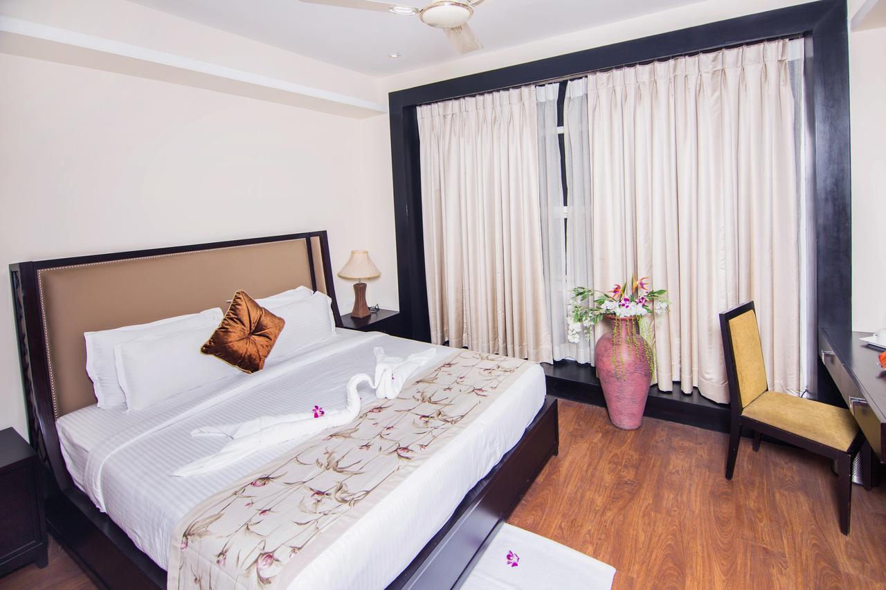 Club Paraiso Raipur  Exterior photo